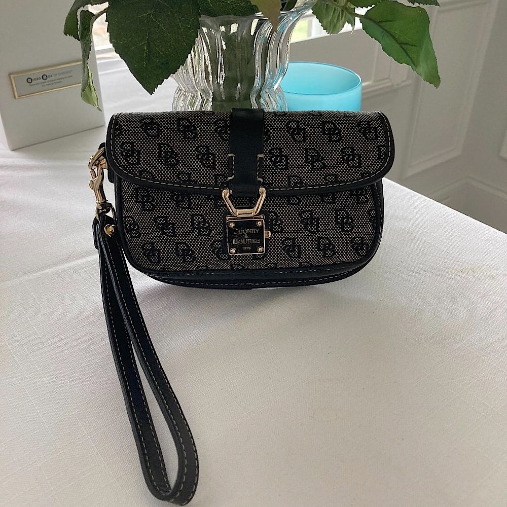 Dooney & Bourke Wristlet